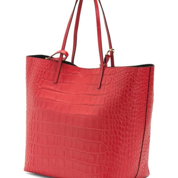New Authentic Alexander McQueen Croco Tote Bag w/ Gold Skull Charm Red Leather - Picture 5 of 11